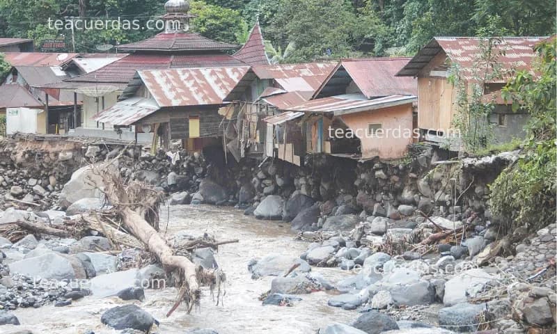 Inundaciones y deslizamientos de tierra en Sumatra, Indonesia, dejan 34 muertos tras días de intensas lluvias